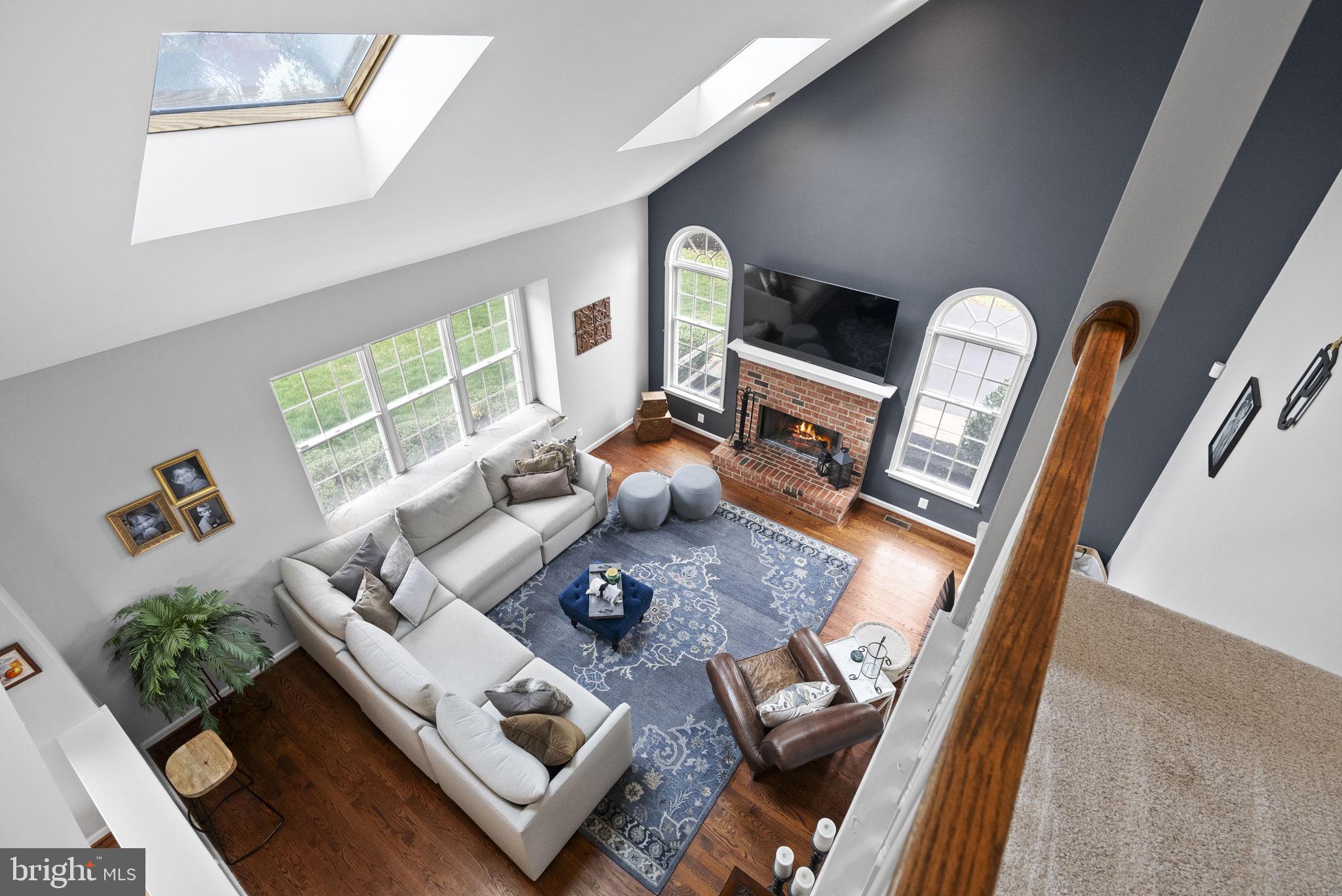 PROVIDENCE OAKS - Residential