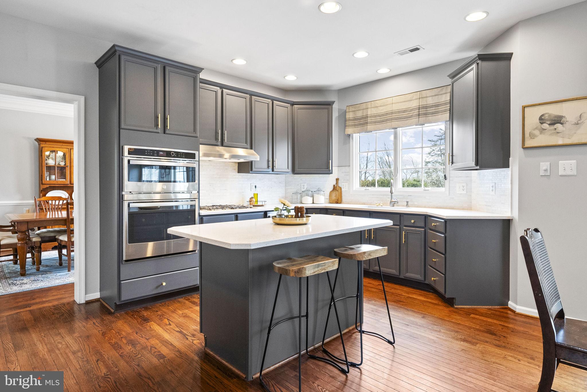 PROVIDENCE OAKS - Residential