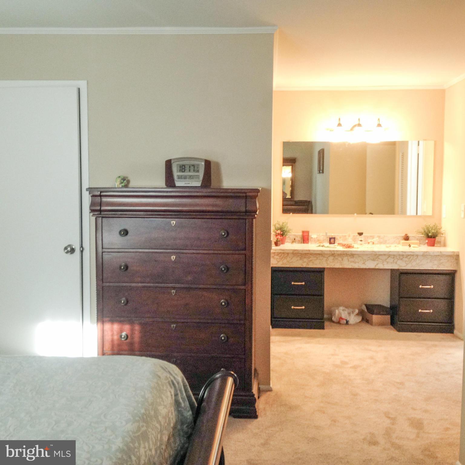 HYDE PARK - Residential