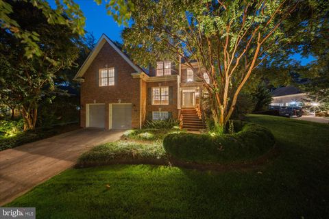 8413 W BOULEVARD DRIVE ALEXANDRIA VA 22308