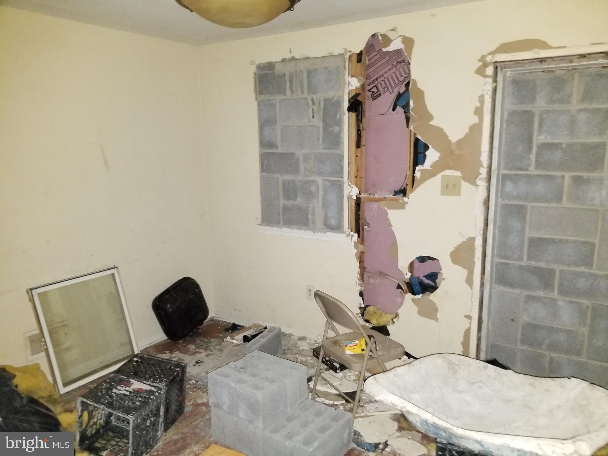 MIDTOWN EDMONDSON - Residential