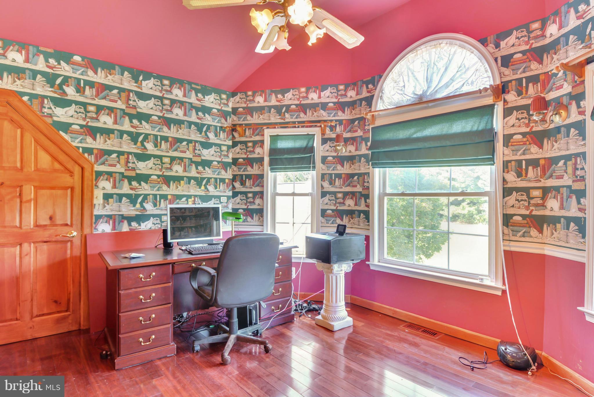 GIL ESTATES - Residential