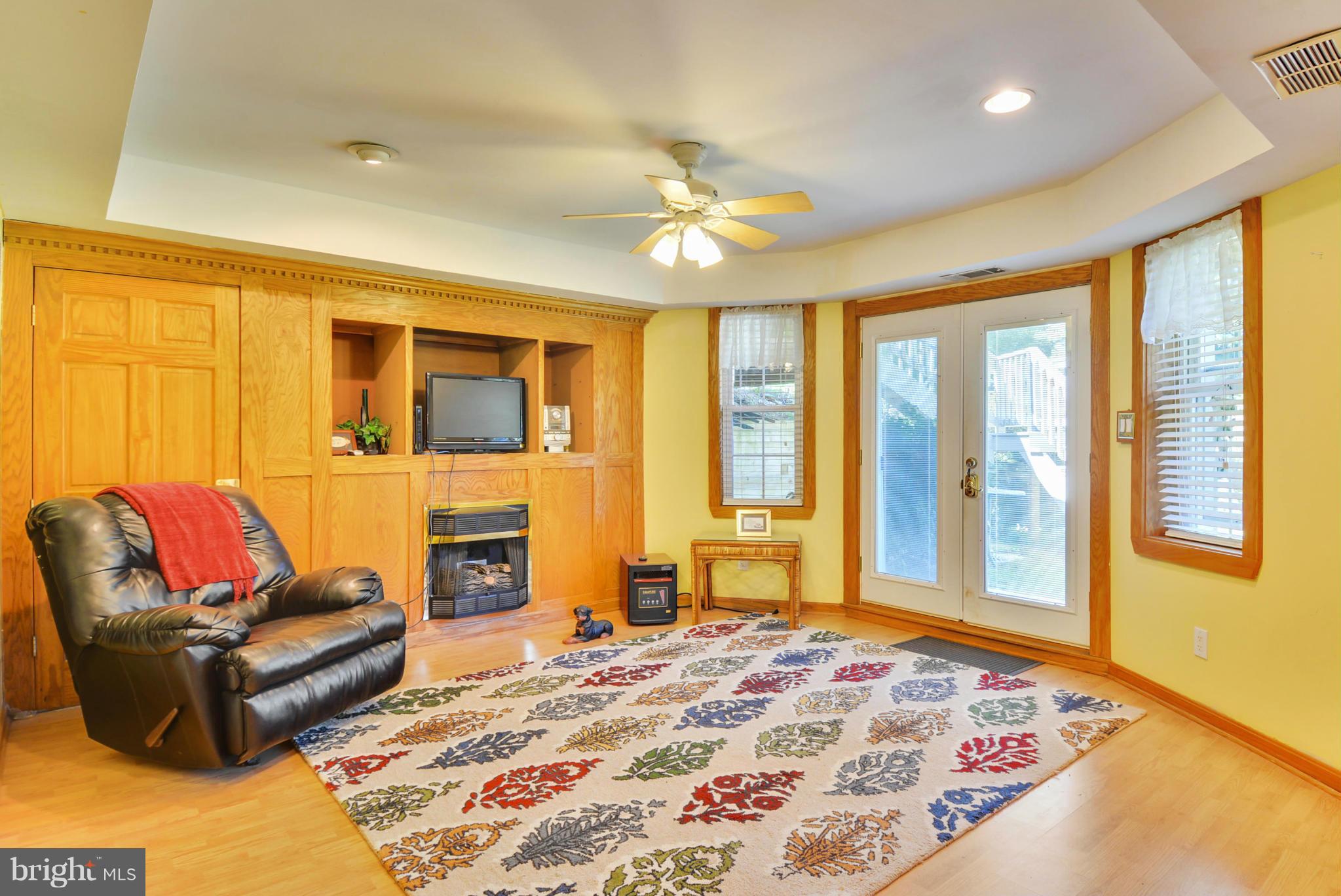 GIL ESTATES - Residential