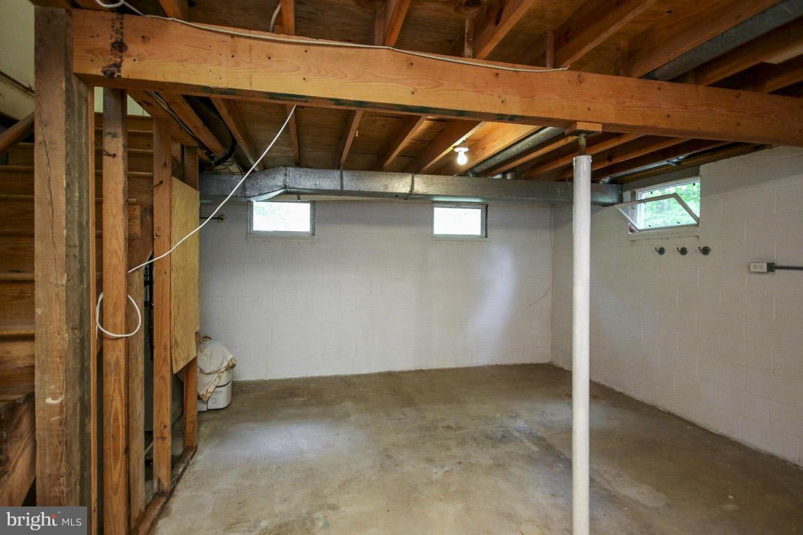 LAKE OF THE WOODS - Residential