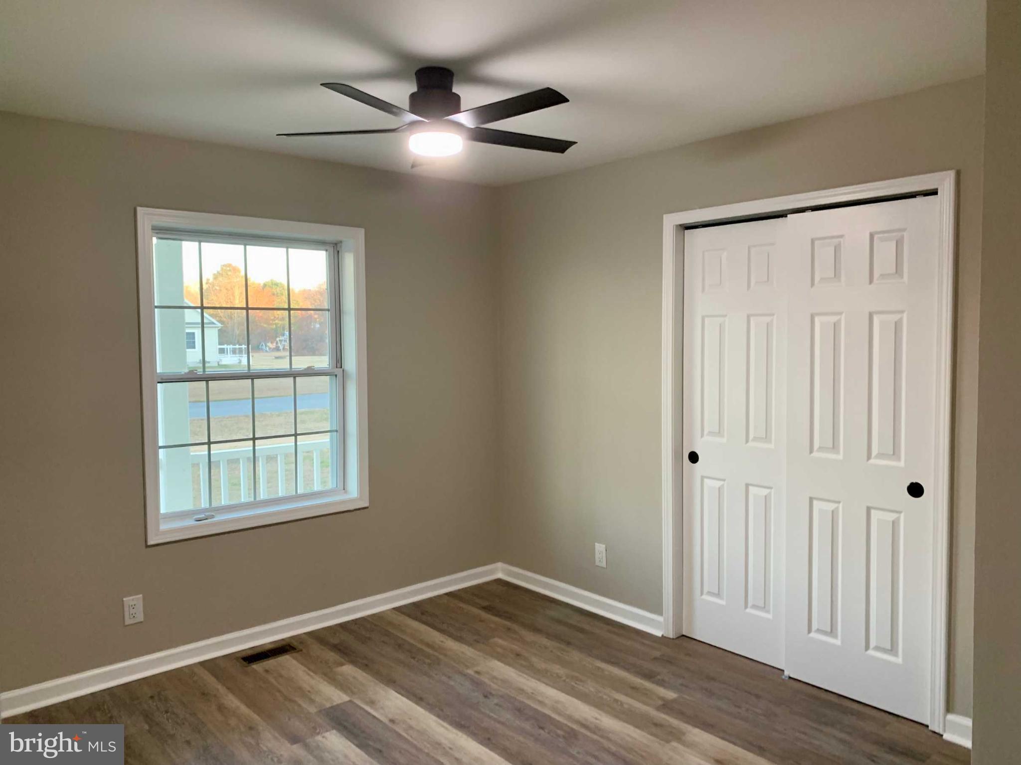 COUNTRY MEADOWS - Residential