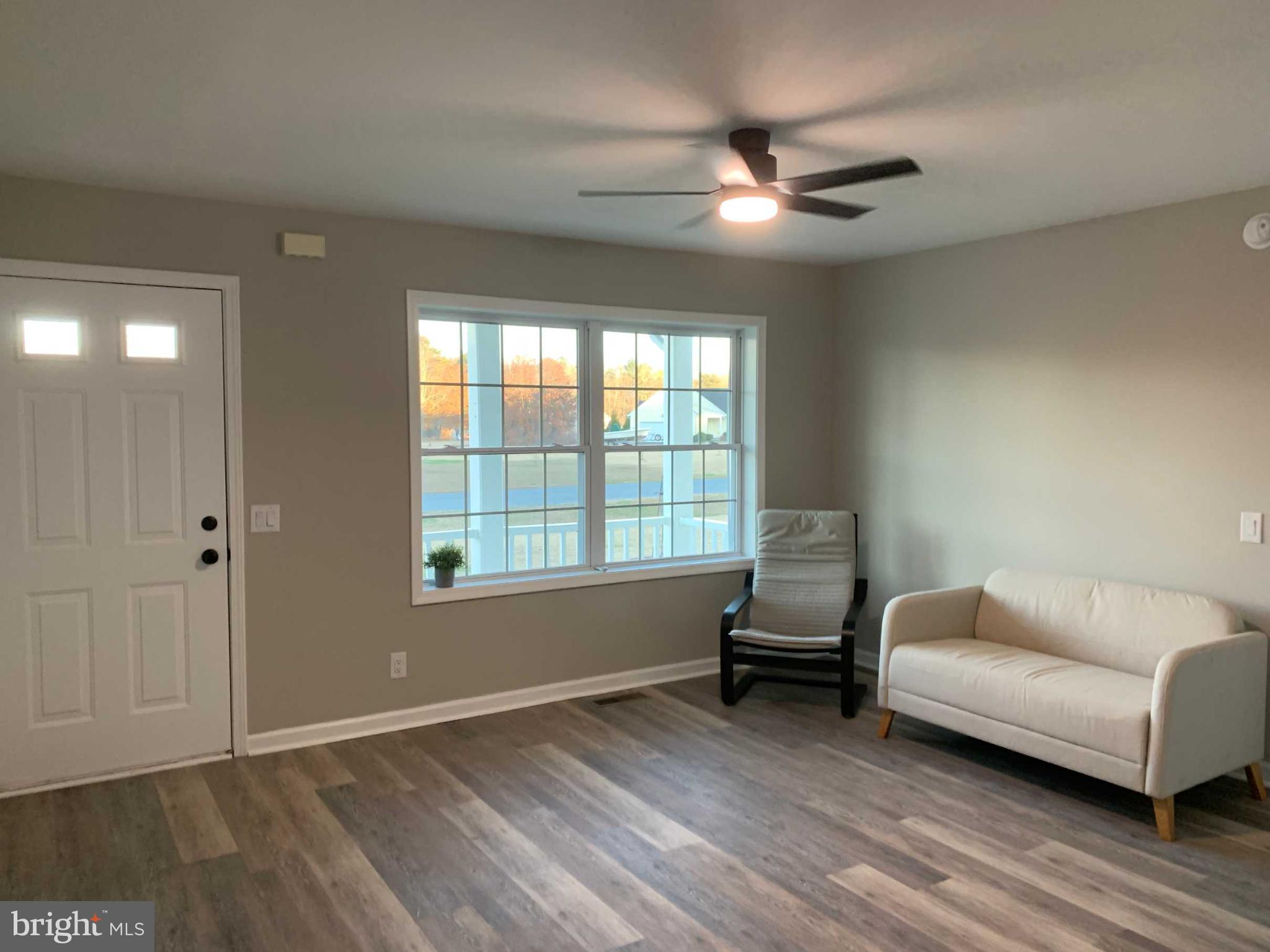 COUNTRY MEADOWS - Residential