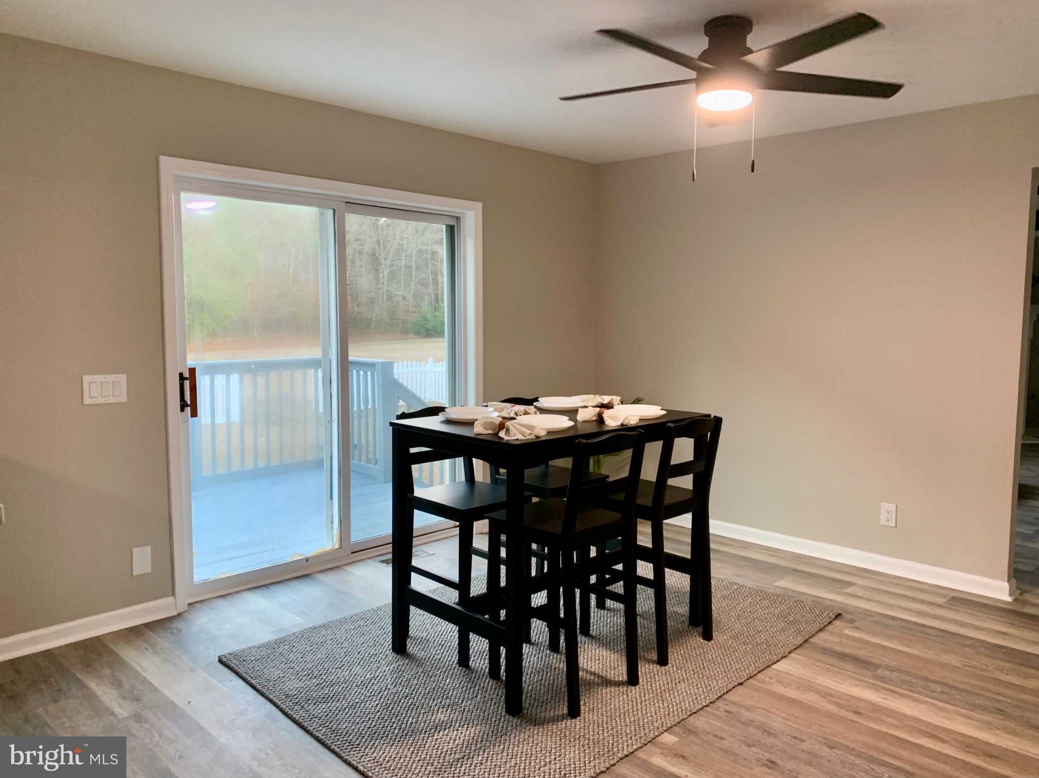 COUNTRY MEADOWS - Residential