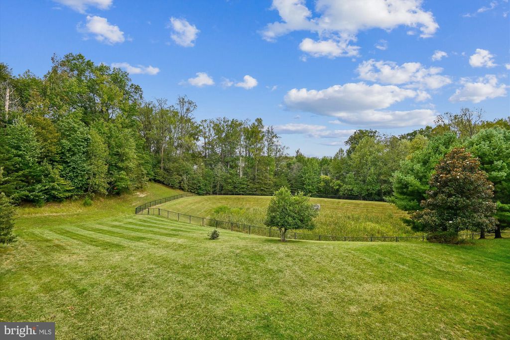 Photo of 1511 Criterion Drive, ODENTON, MD 21113 (MLS # MDAA2126238)