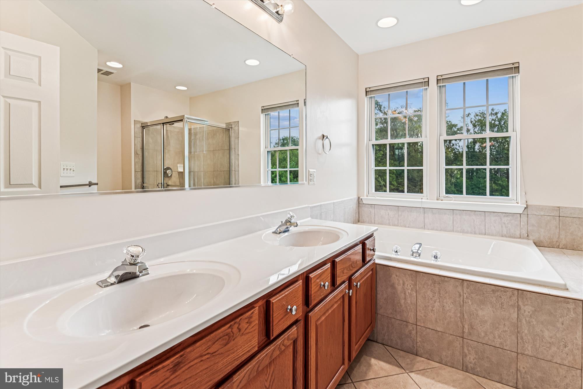 CHAPEL GROVE - Residential