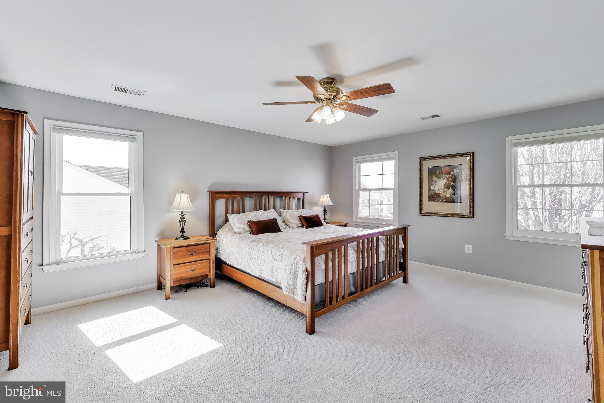 RIDGEFIELD CROSSING - Residential