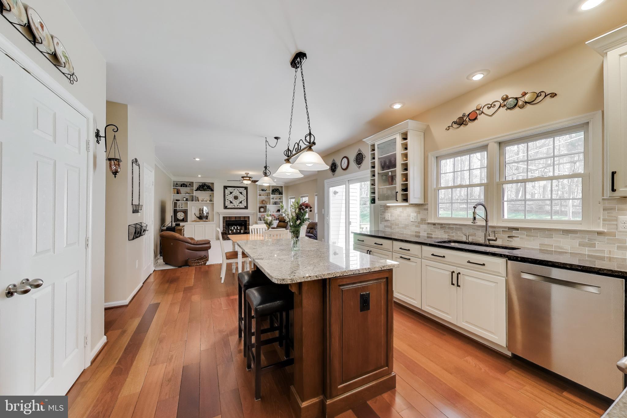 RIDGEFIELD CROSSING - Residential