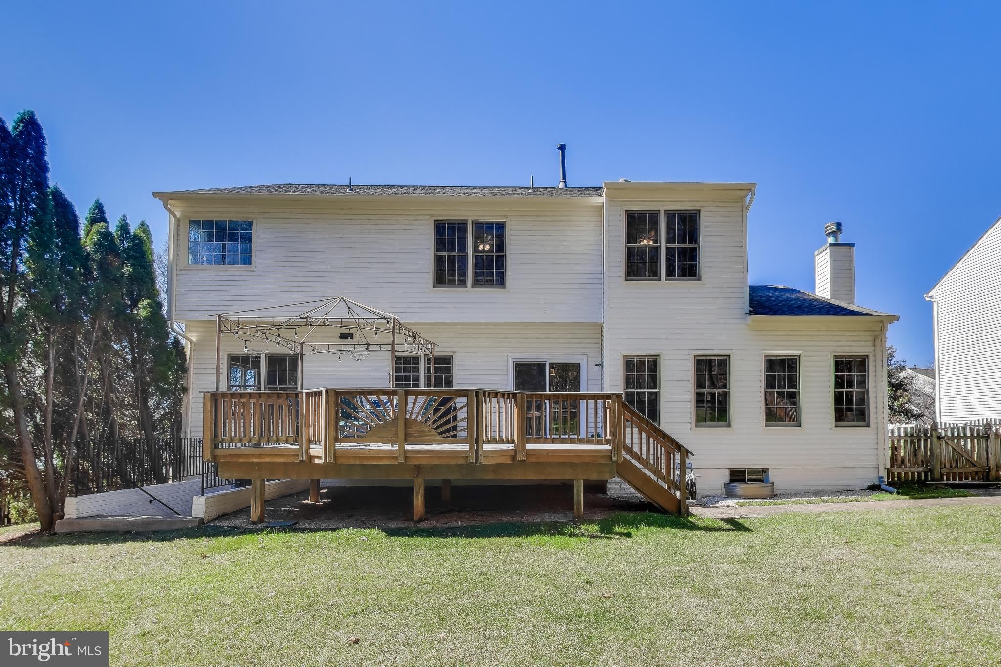 RIDGEFIELD CROSSING - Residential