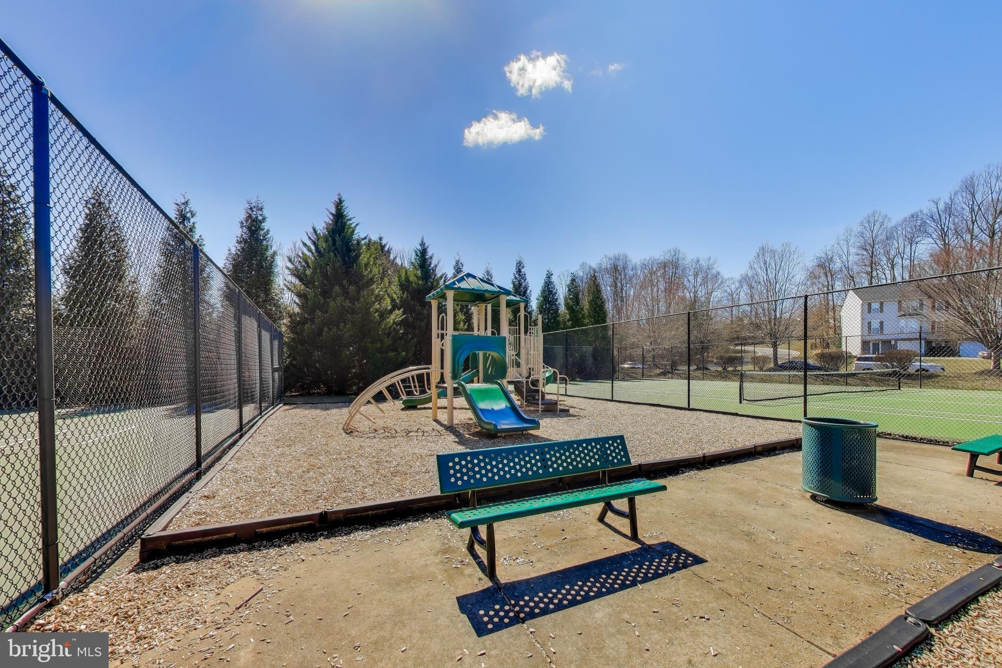 RIDGEFIELD CROSSING - Residential