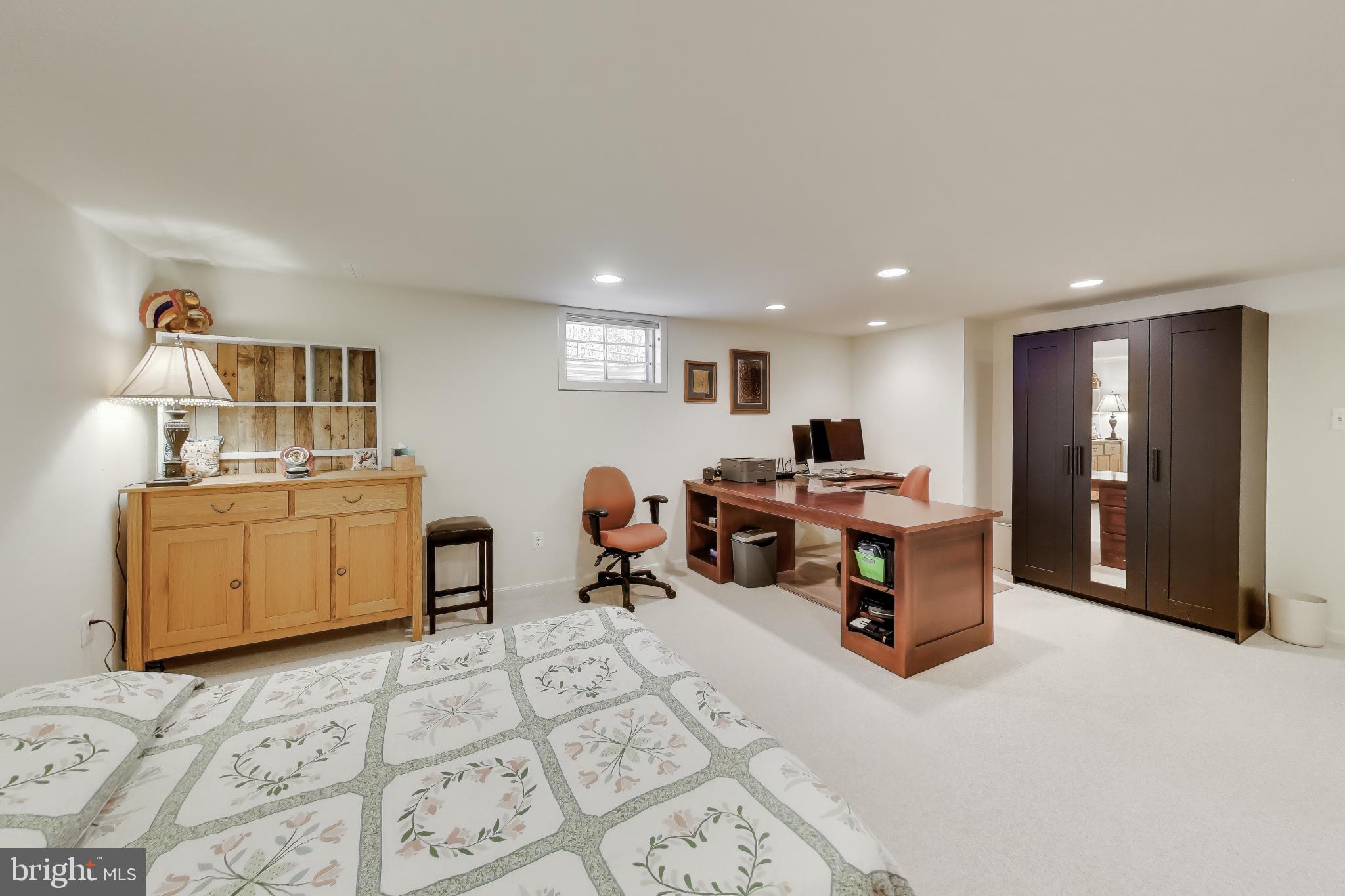 RIDGEFIELD CROSSING - Residential