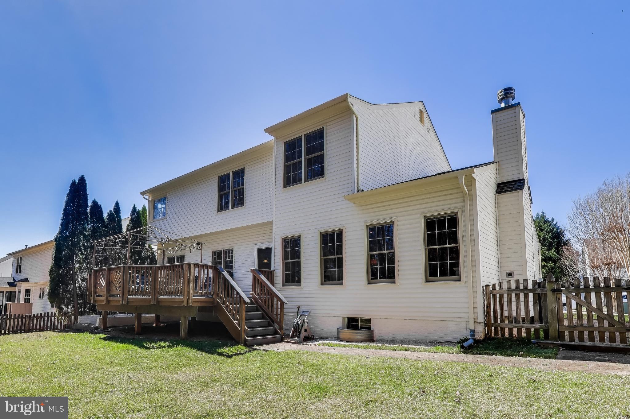 RIDGEFIELD CROSSING - Residential