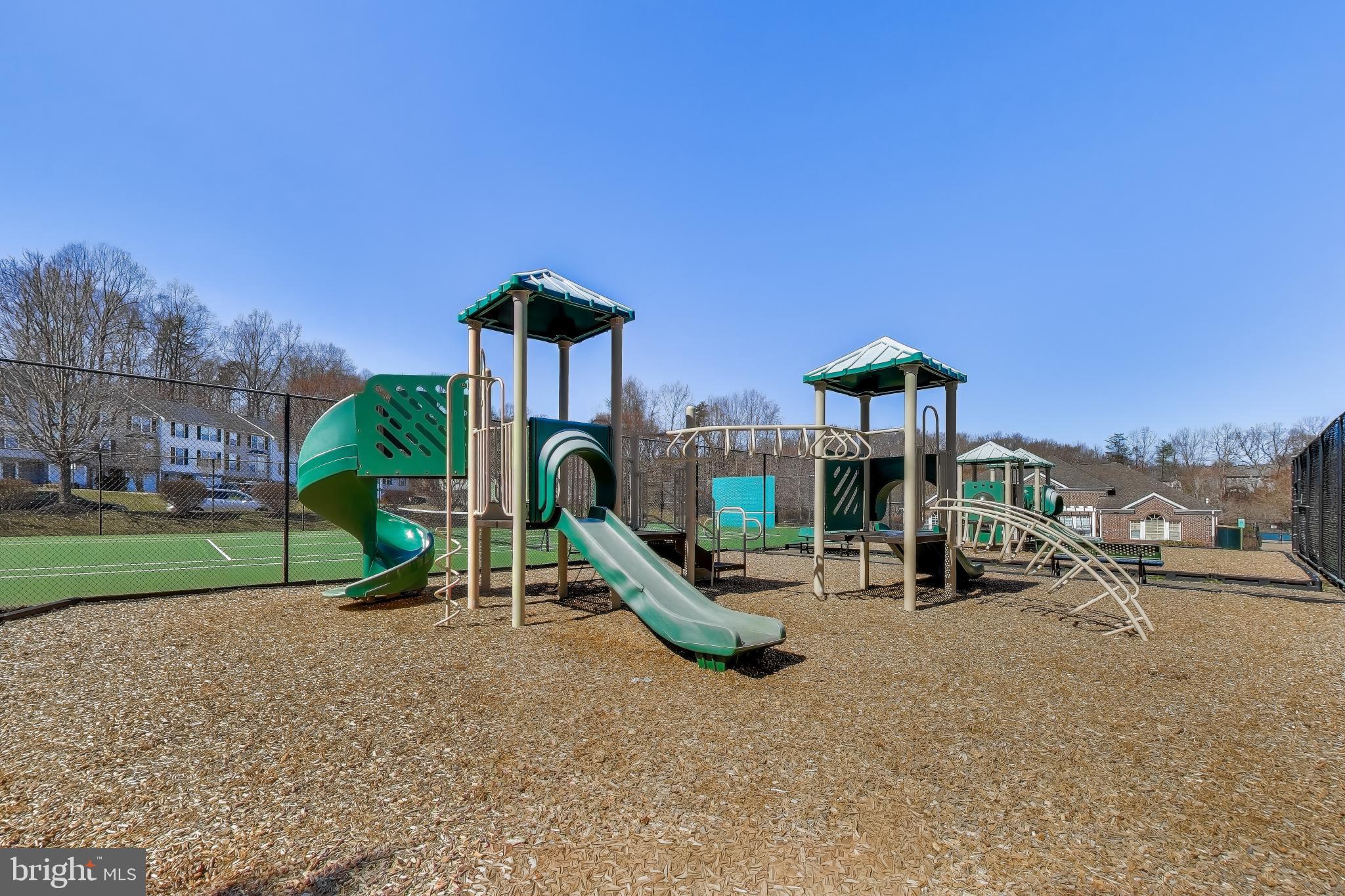 RIDGEFIELD CROSSING - Residential