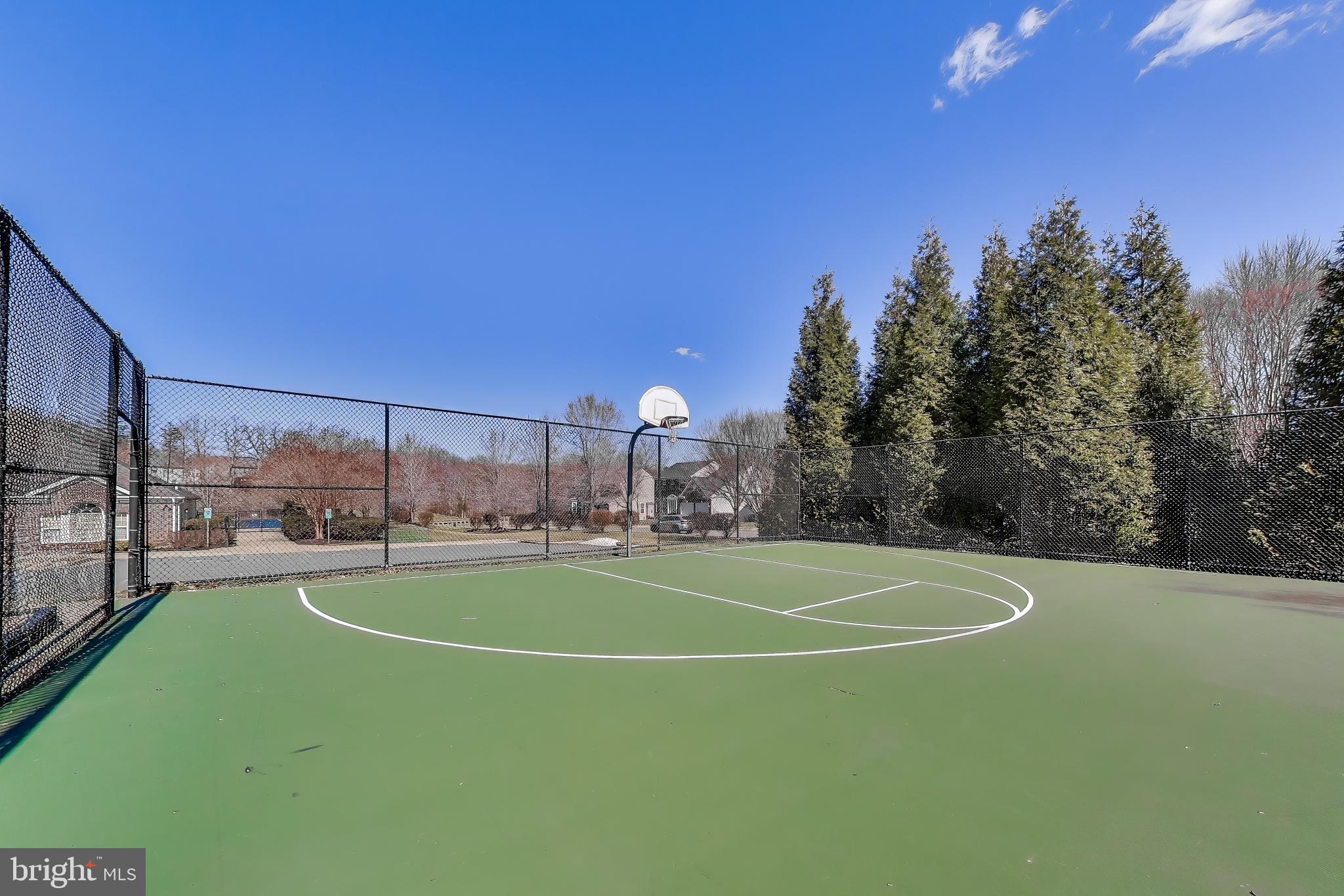 RIDGEFIELD CROSSING - Residential