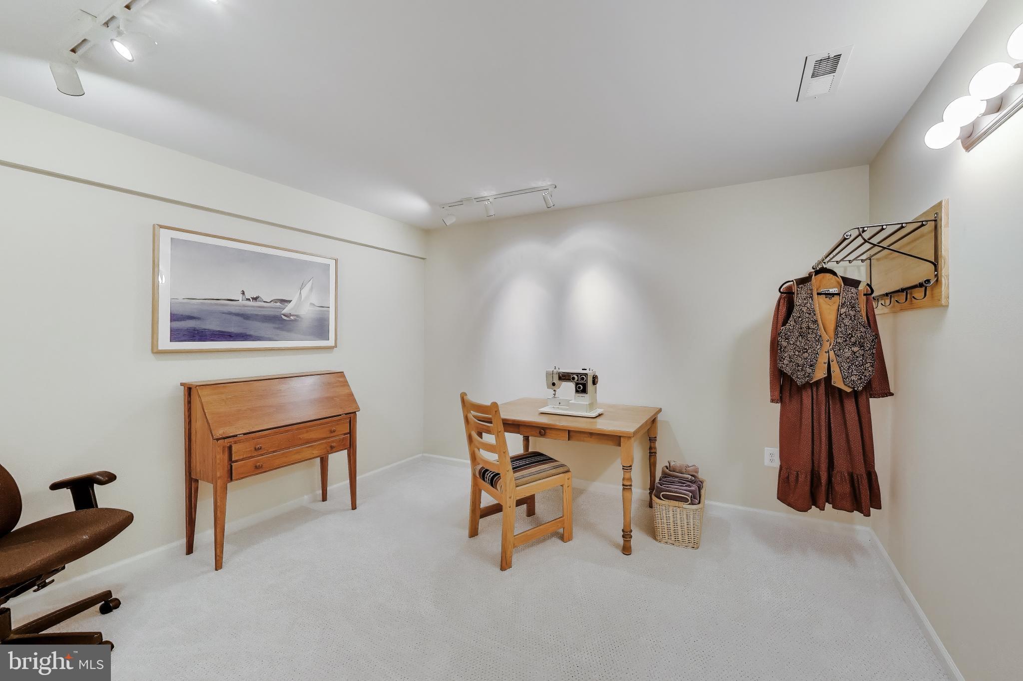 RIDGEFIELD CROSSING - Residential