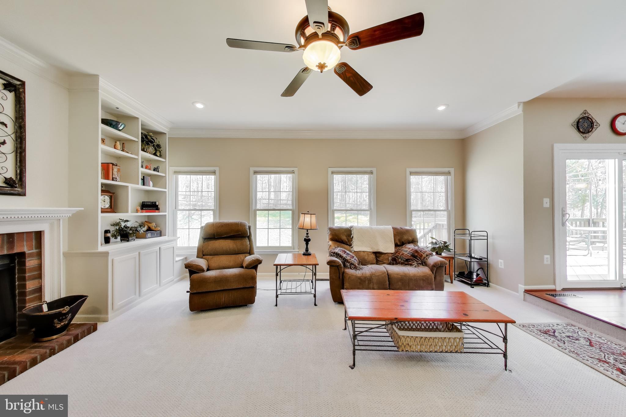 RIDGEFIELD CROSSING - Residential