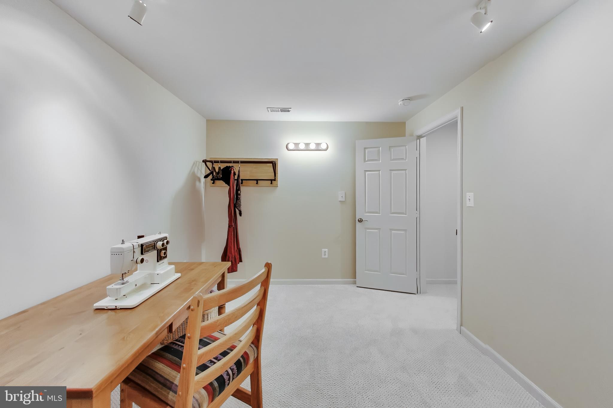 RIDGEFIELD CROSSING - Residential