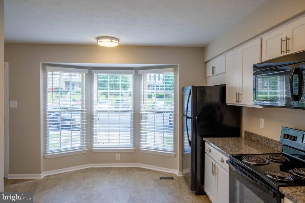 344 HONEY LOCUST COURT