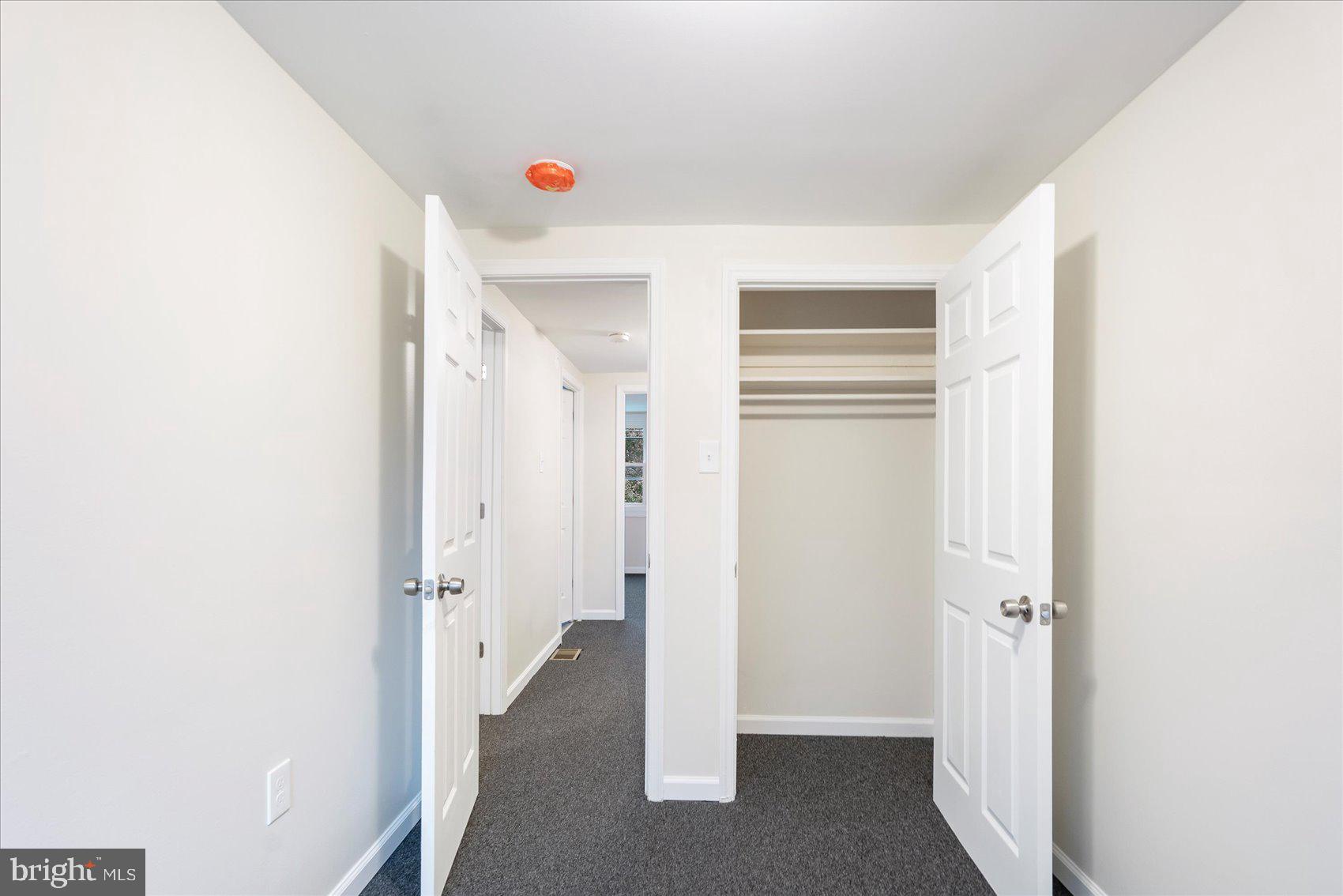 RIVERVIEW - Residential Lease