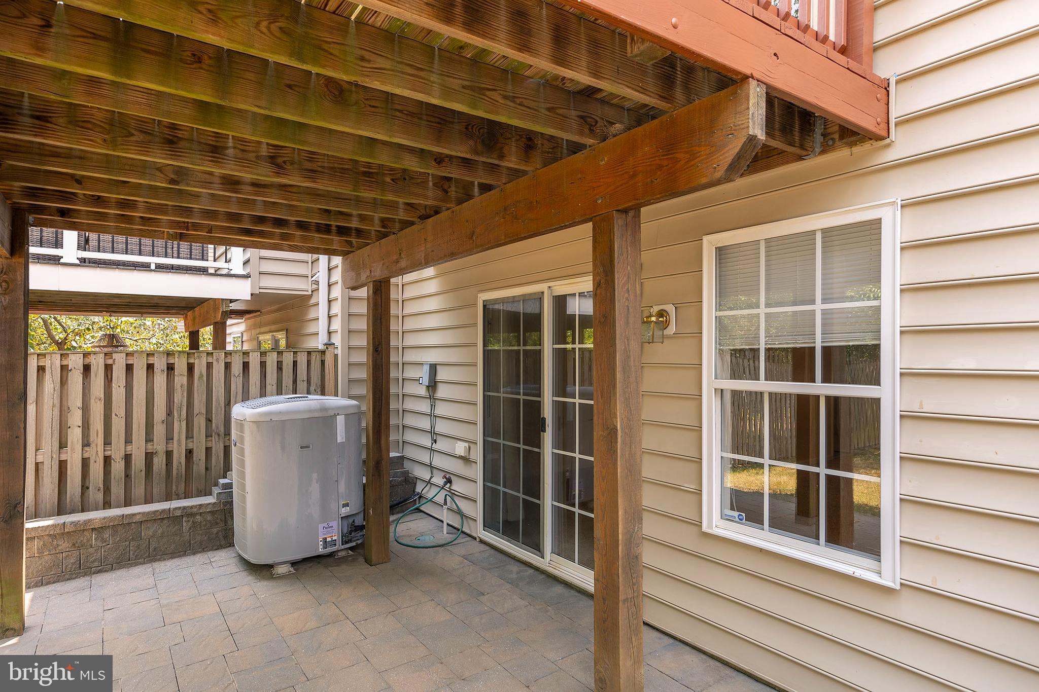 FIELDSTONE - Residential