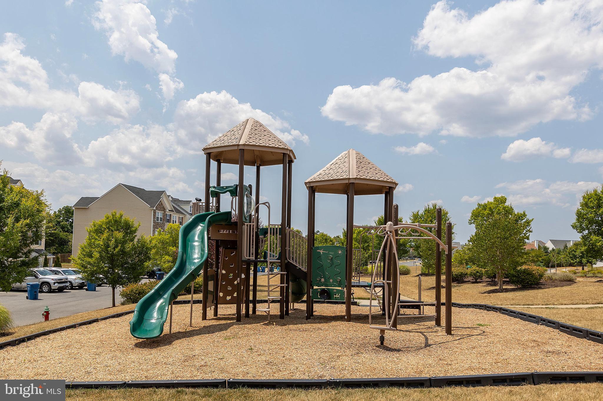 FIELDSTONE - Residential