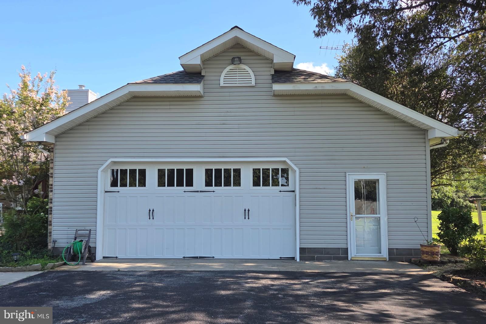 22733 SQUIRE LANE