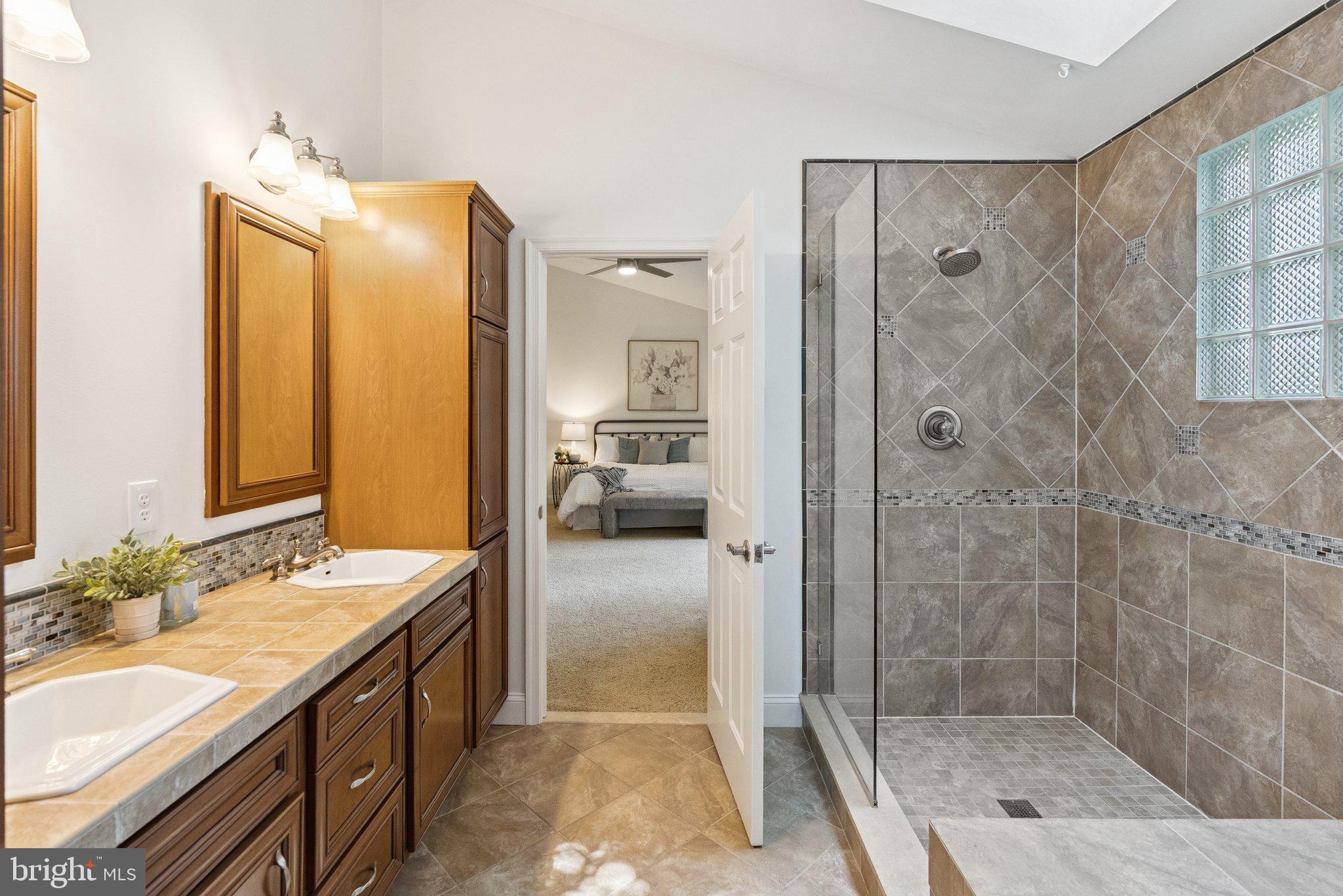 WEST END PARK - Residential