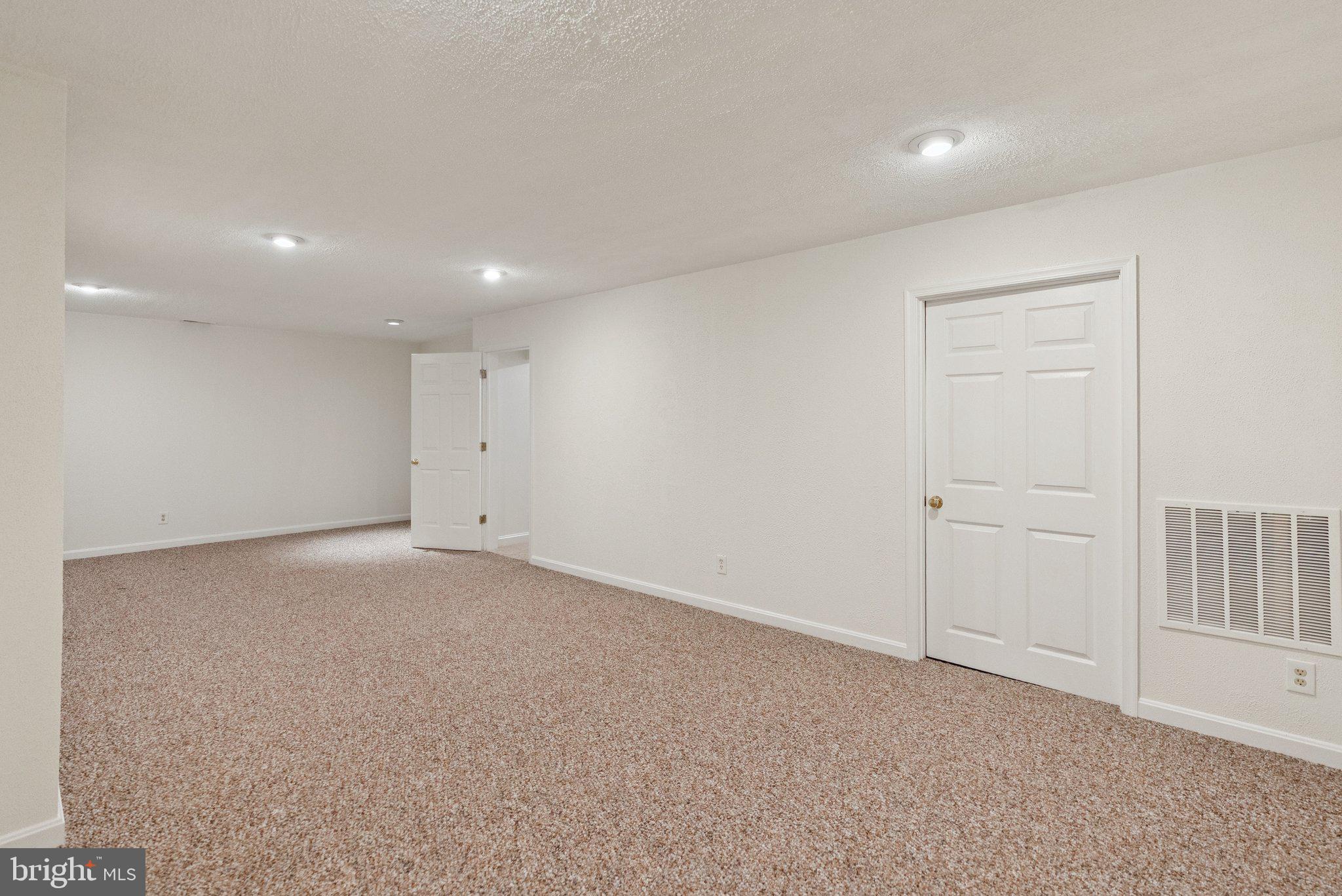 WEST END PARK - Residential