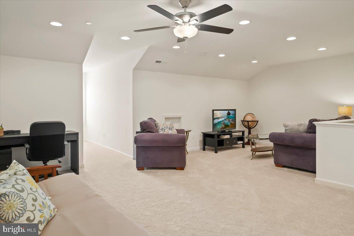 WEST HARBOR VILLAGE - Residential