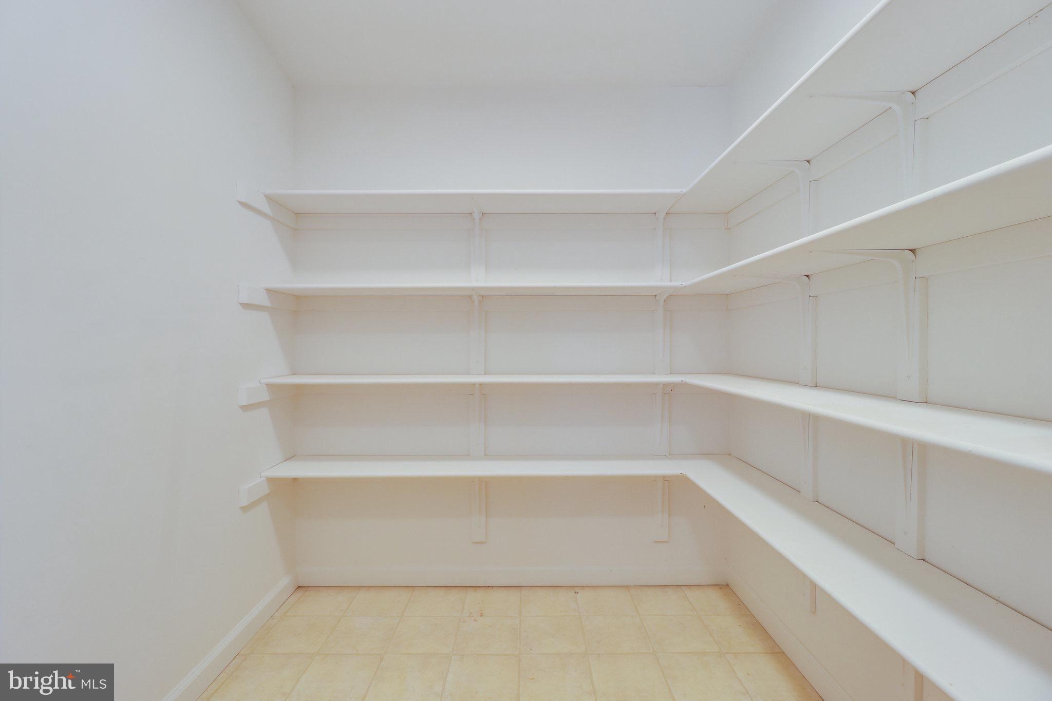 PIMMIT HILLS - Residential