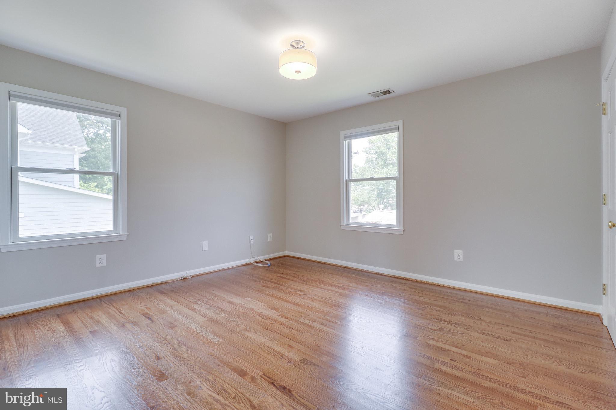 PIMMIT HILLS - Residential