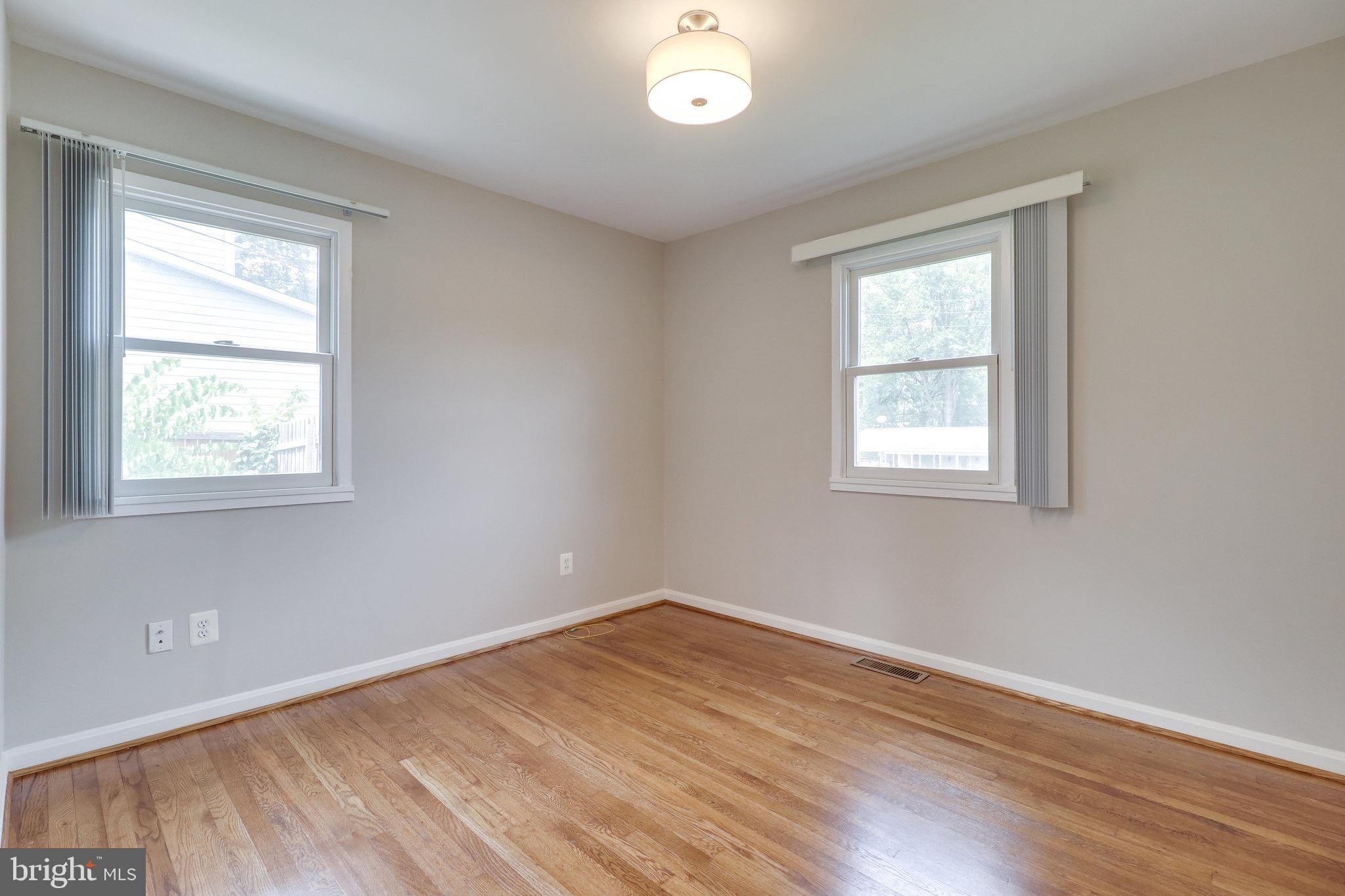 PIMMIT HILLS - Residential