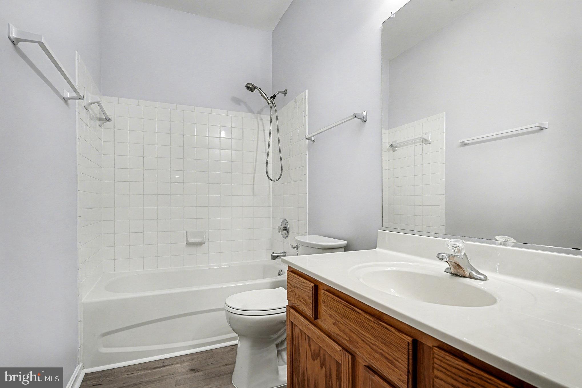 SALEM FIELDS - Residential