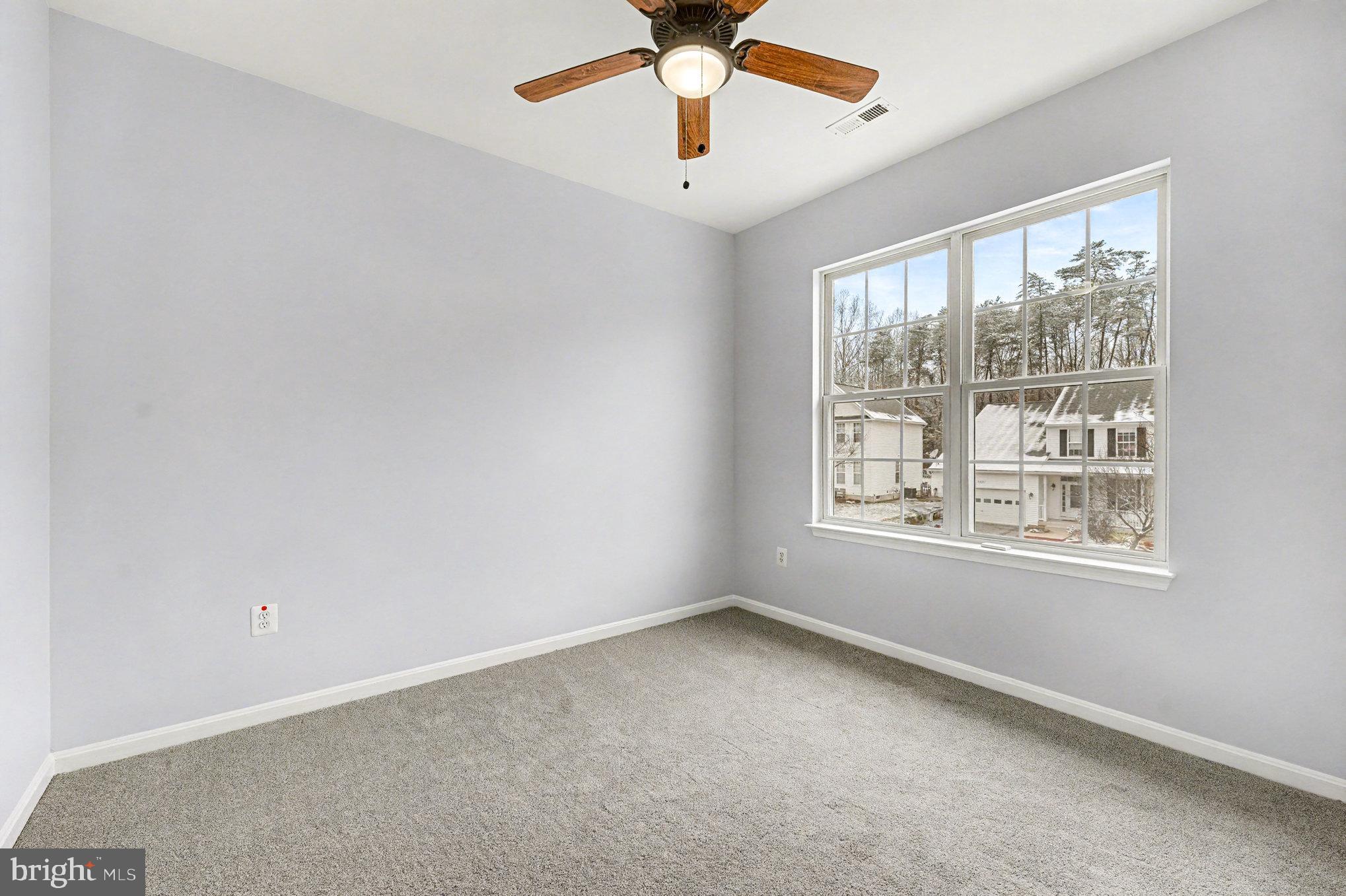 SALEM FIELDS - Residential