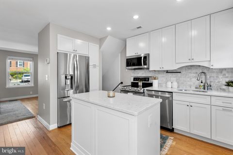 4885 28TH STREET S A ARLINGTON VA 22206