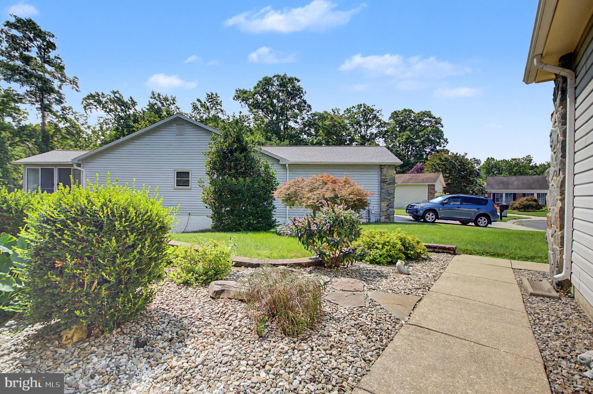 816 BOATSWAIN WAY