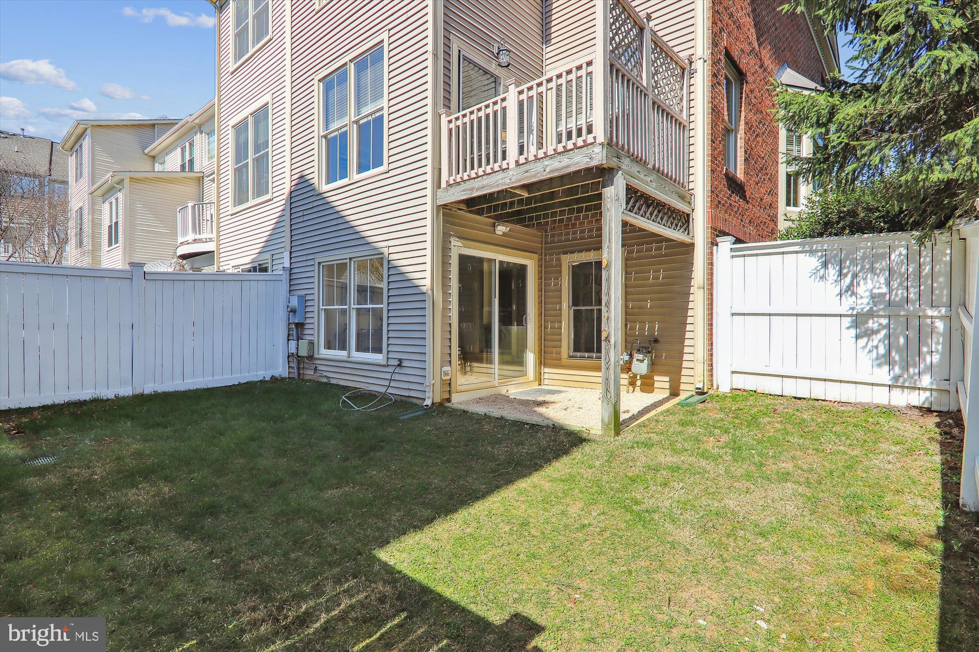 KING FARM WATKINS POND - Residential