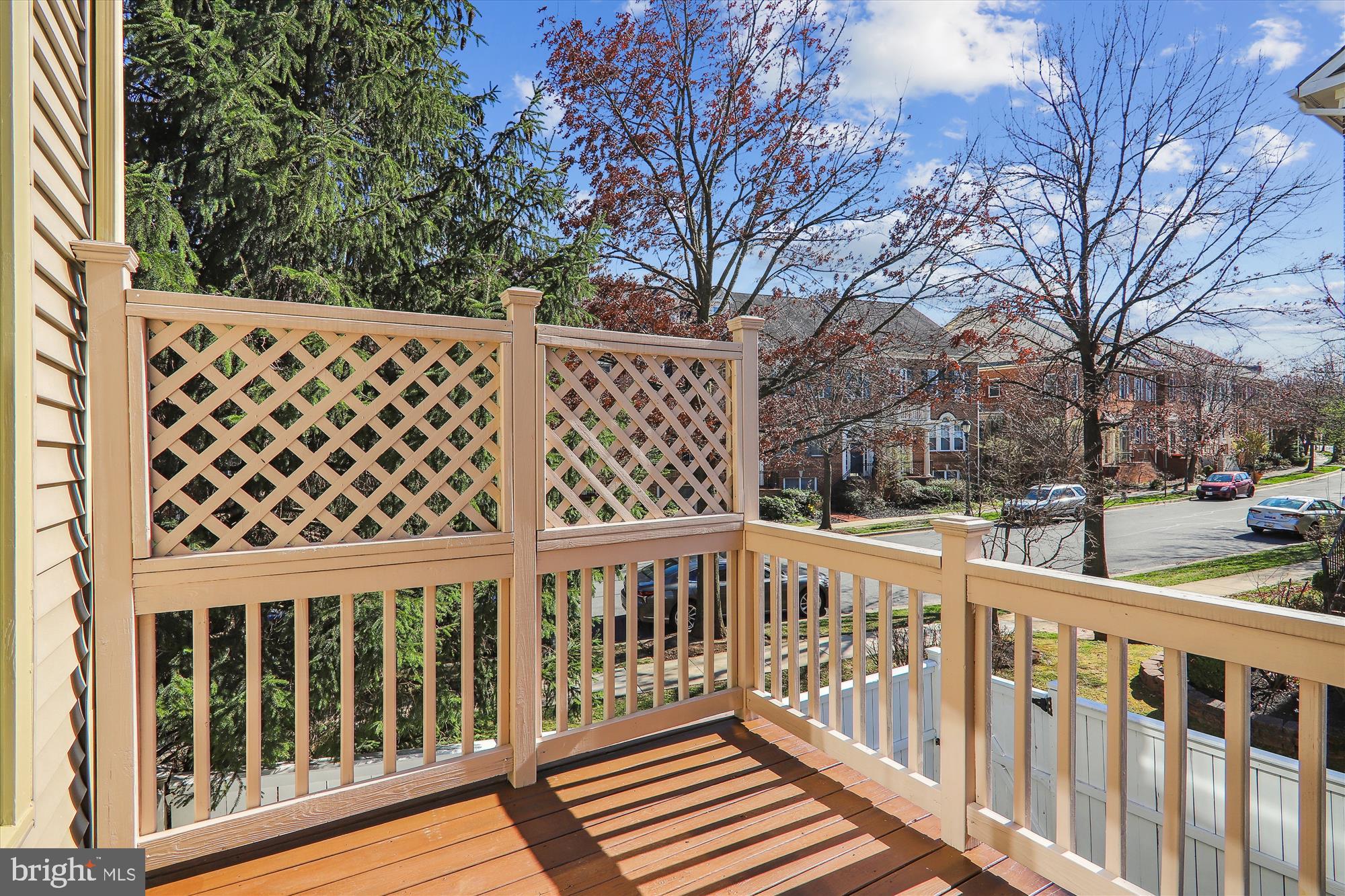 KING FARM WATKINS POND - Residential