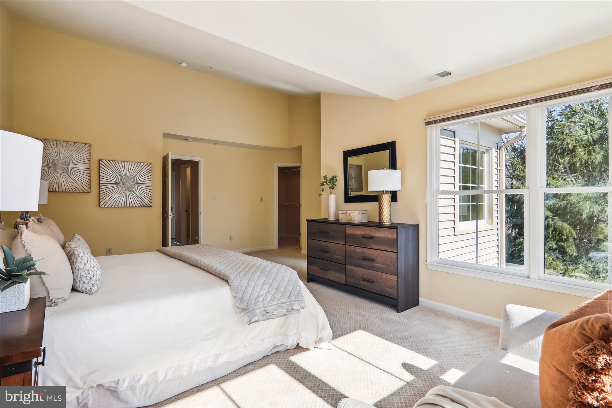 KING FARM WATKINS POND - Residential