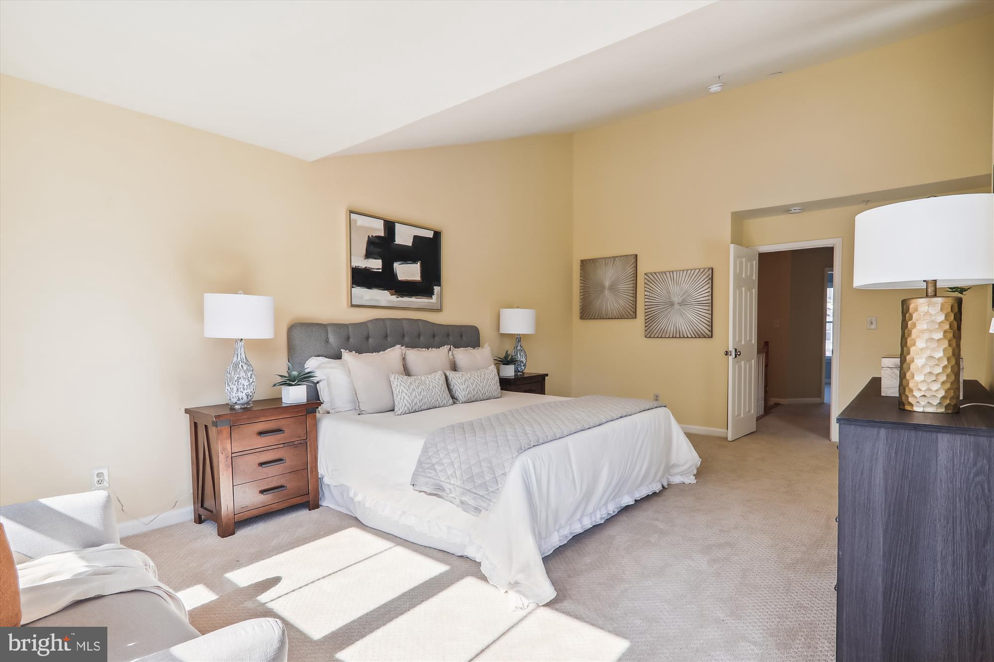 KING FARM WATKINS POND - Residential