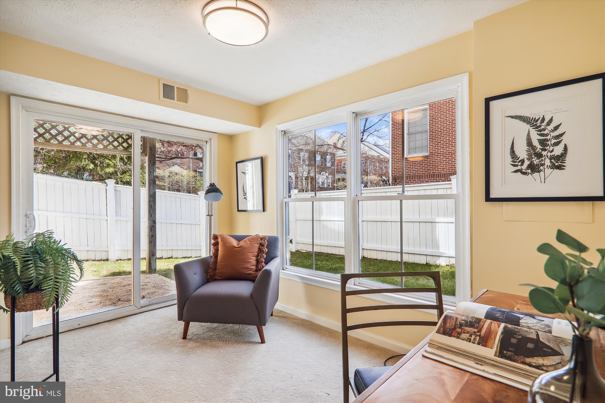 KING FARM WATKINS POND - Residential