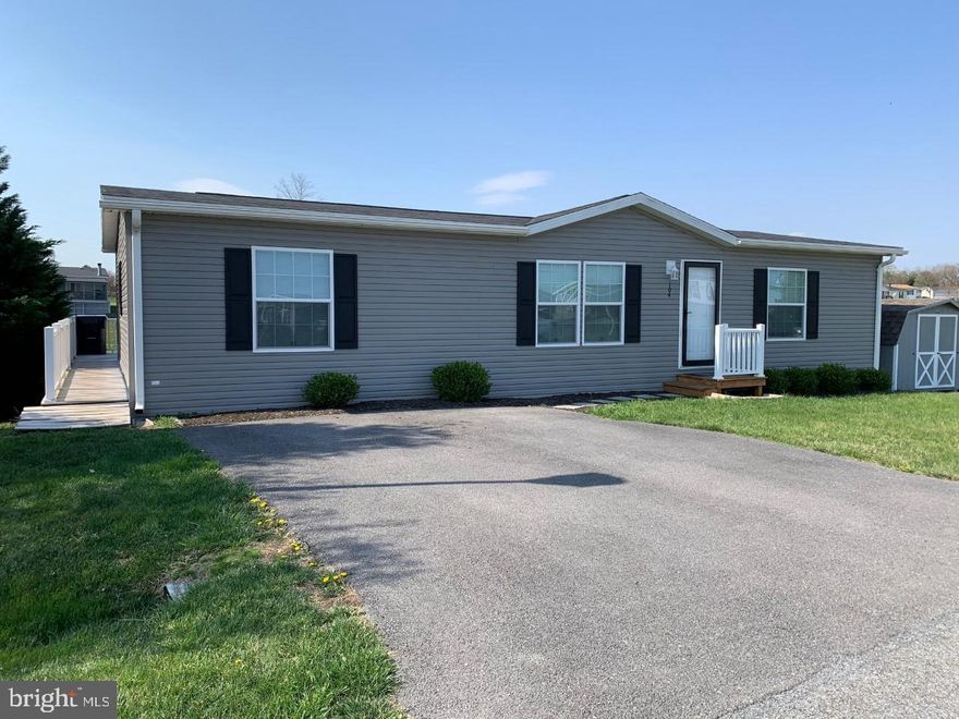 Beautifully maintained 3 bedroom and 2 bath with large floor plan located on the Regency Lake in a premier location. Lots of amenities including community pool, fitness center, playground, basketball court and barbeque location.  Home is wired for cable. Regency Lakes background check is also required. Home is not occupied. 1 hour notice requested. No pets or smoking.