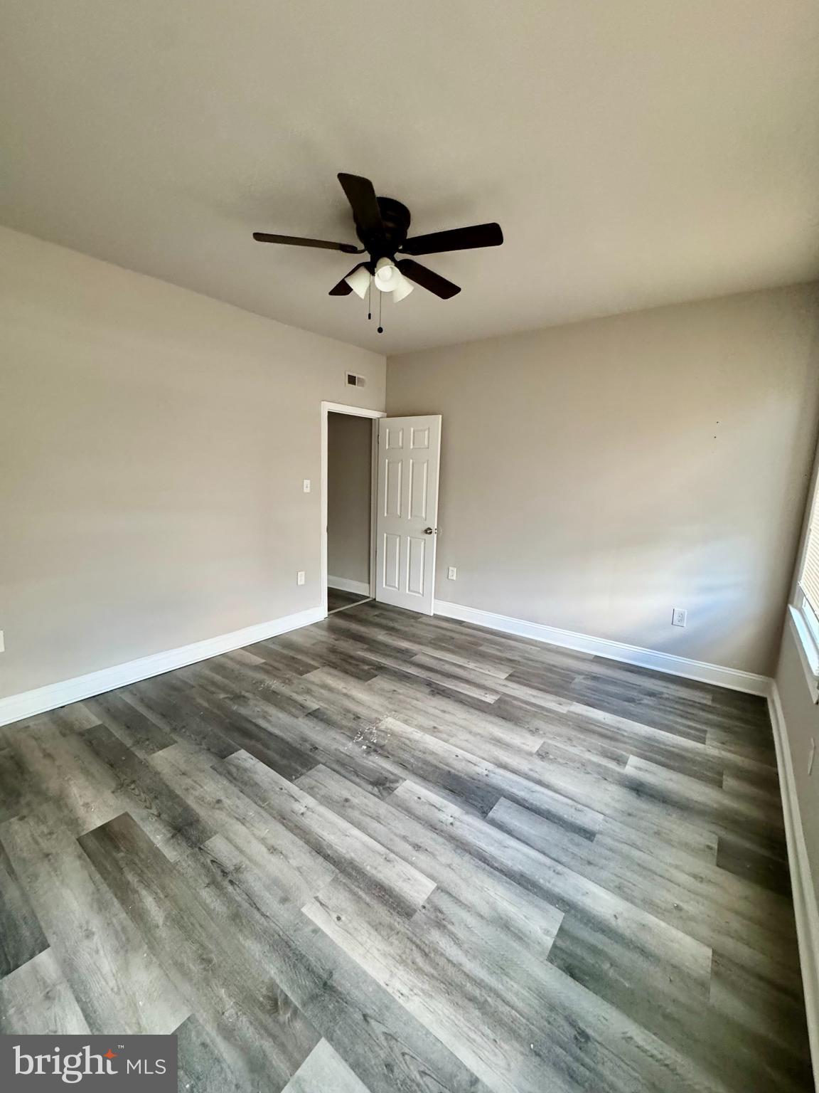 WALNUT HILL - Residential Lease