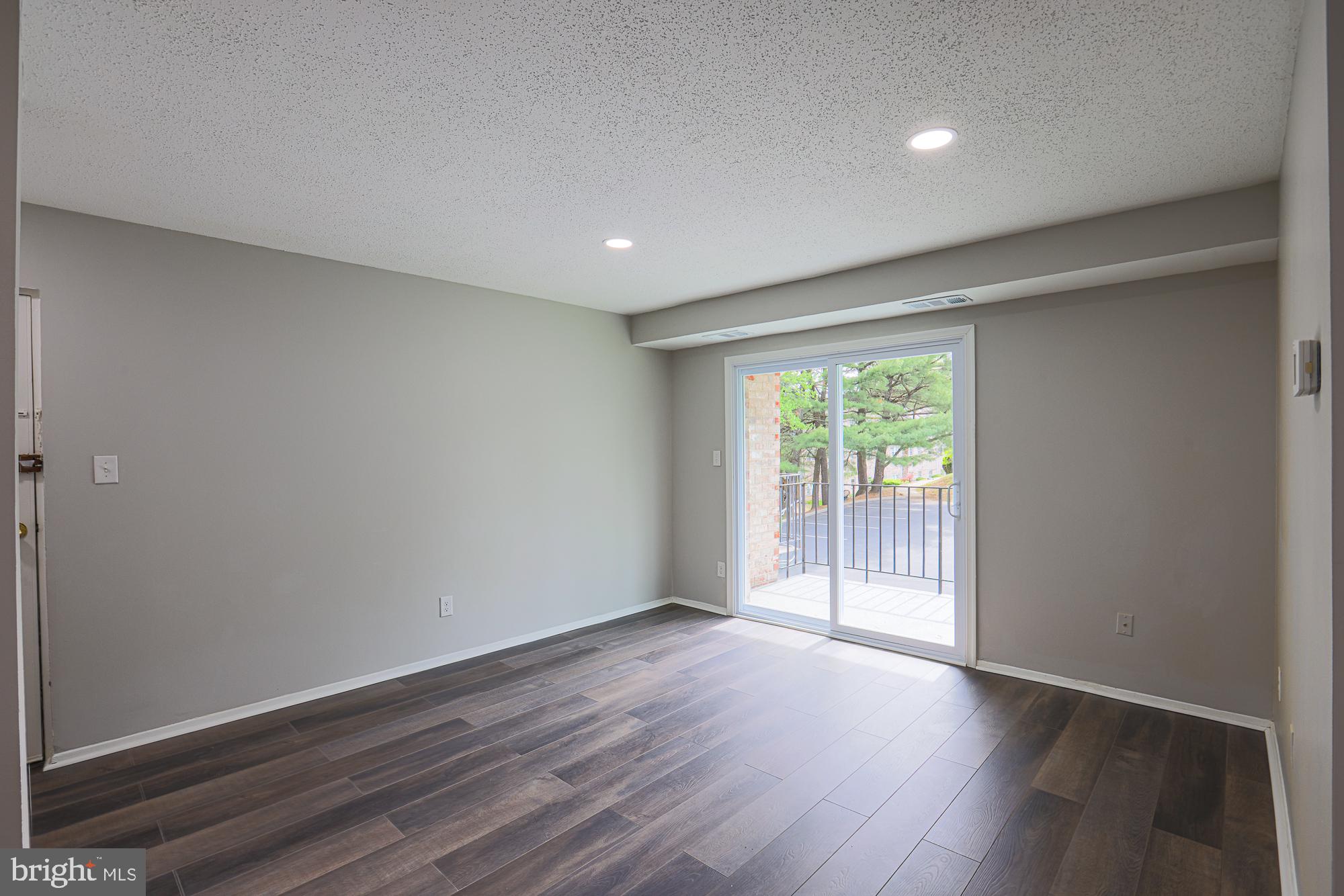 REISTERSTOWN - Residential