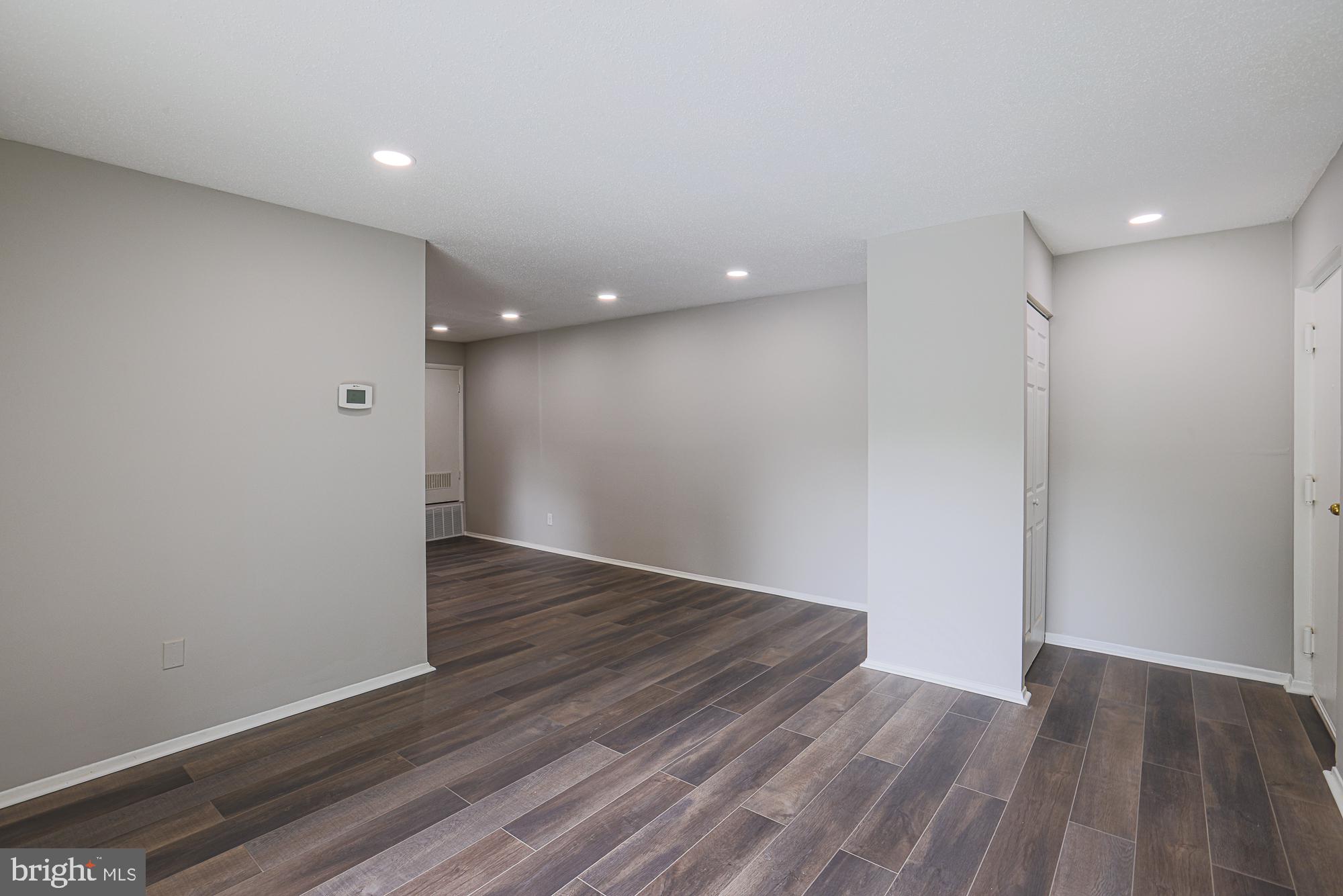 REISTERSTOWN - Residential