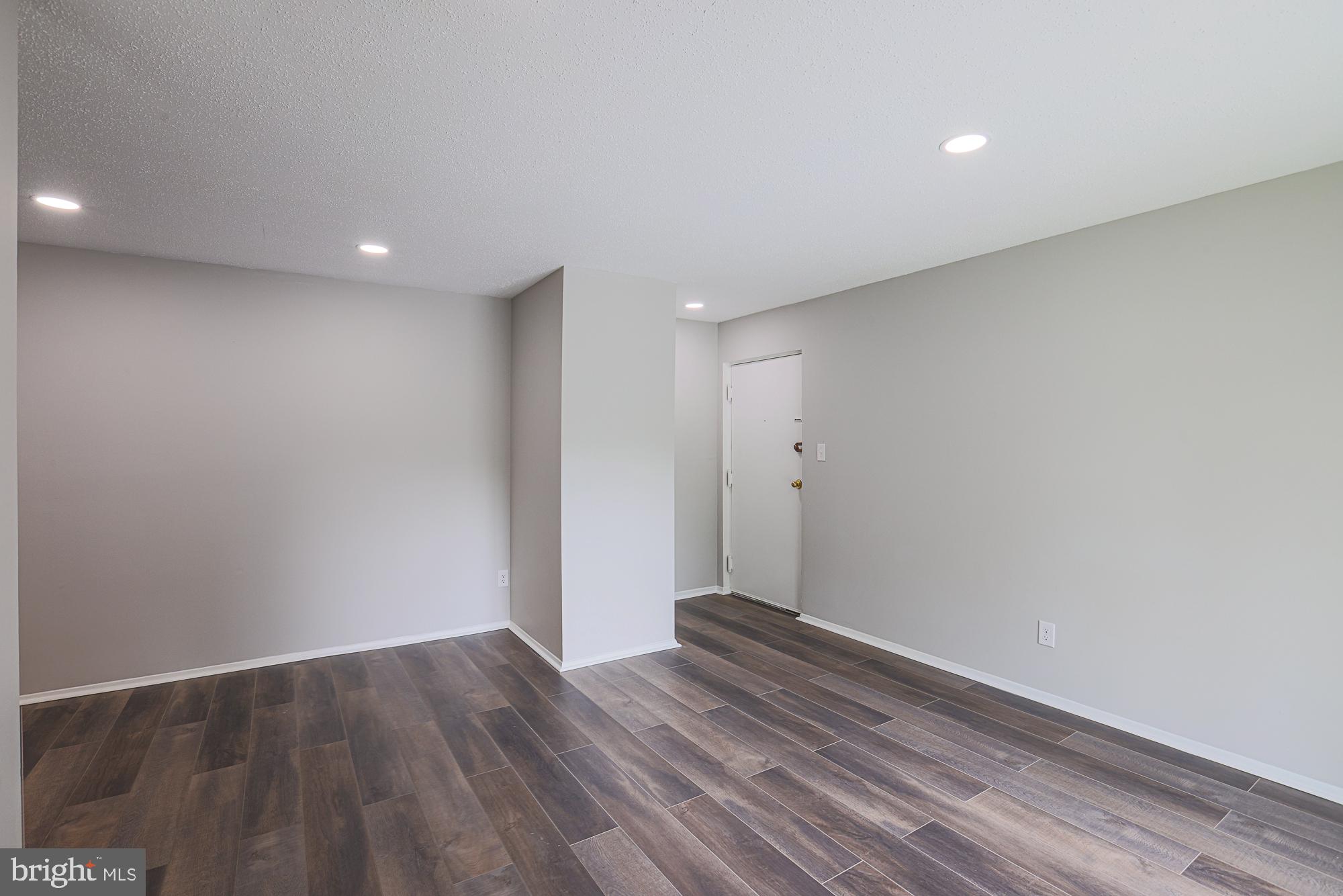 REISTERSTOWN - Residential