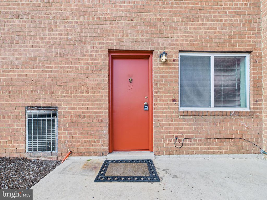 Photo of 3404 25th Street S #34, ARLINGTON, VA 22206 (MLS # VAAR2064482)